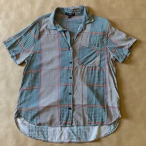 Vintage Style Houndstooth Collared Button Down